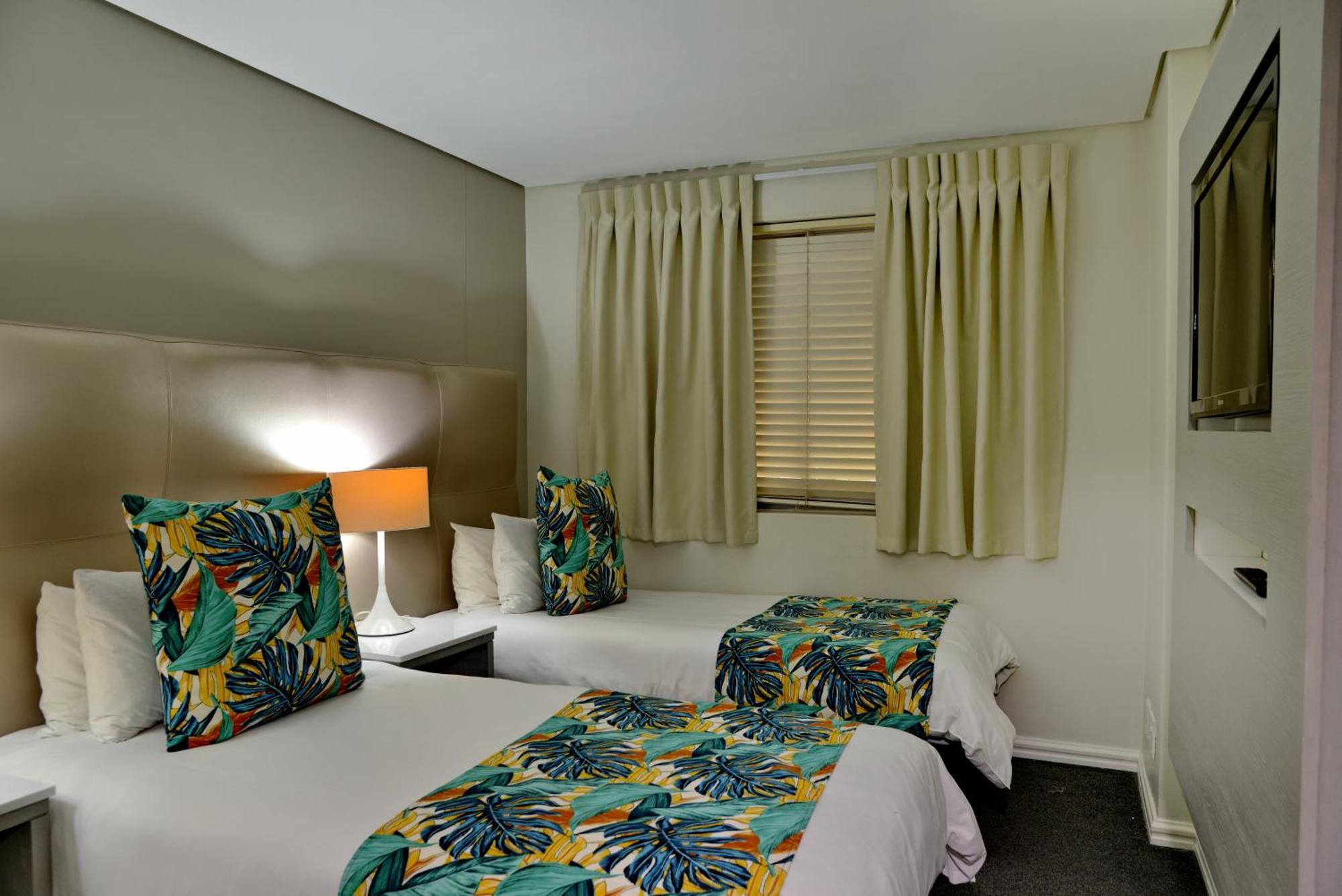 Lagoon Beach Hotel & Spa Кейптаун Экстерьер фото